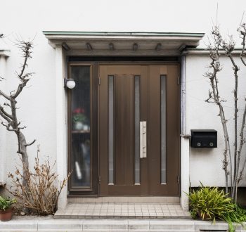 japanese-house-entrance-with-trees
